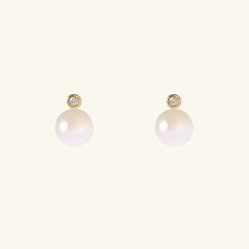 Audrey Pearl Studs, Made in 18k solid gold