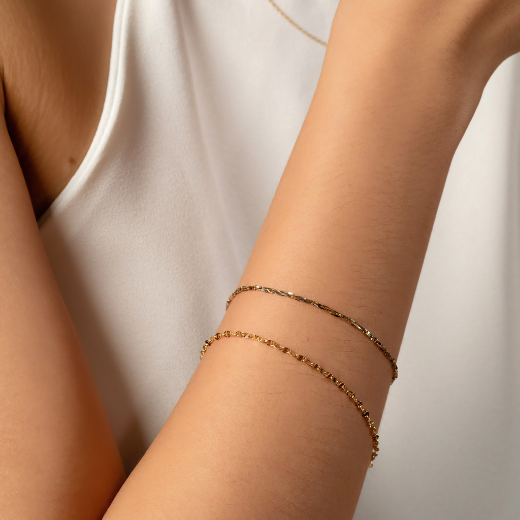 Anchor Chain Bracelet, Made in 14k solid gold.