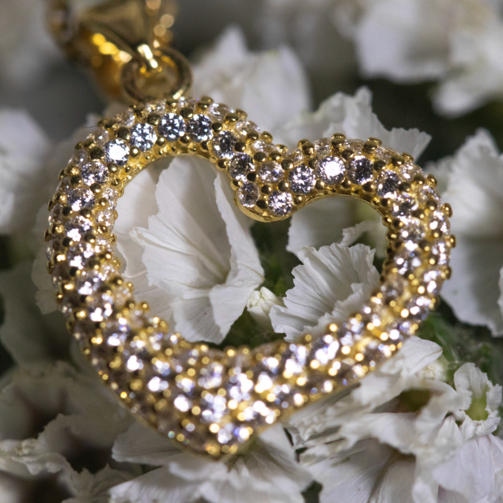 Everly Heart Pendant, Made in 18k solid gold