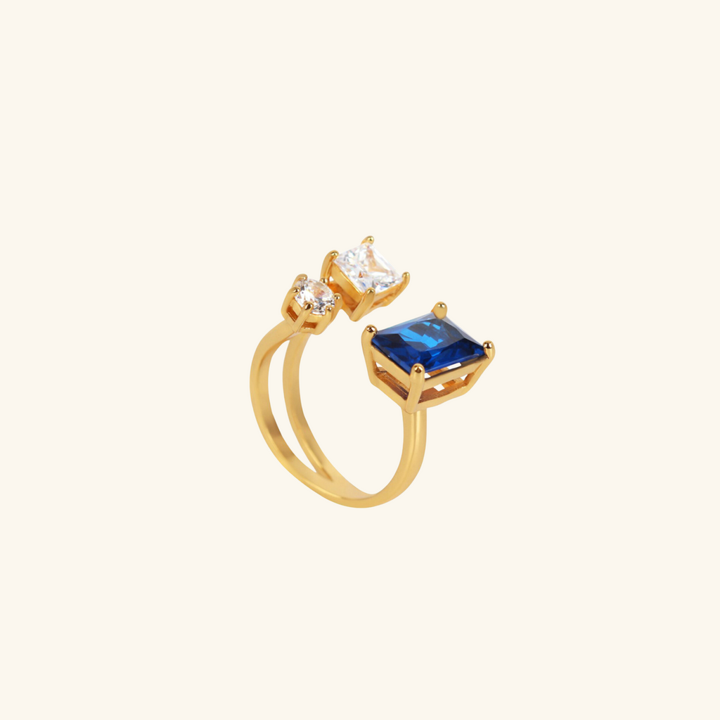 Ophelie Ring, Handcrafted in 925 Sterling Silver