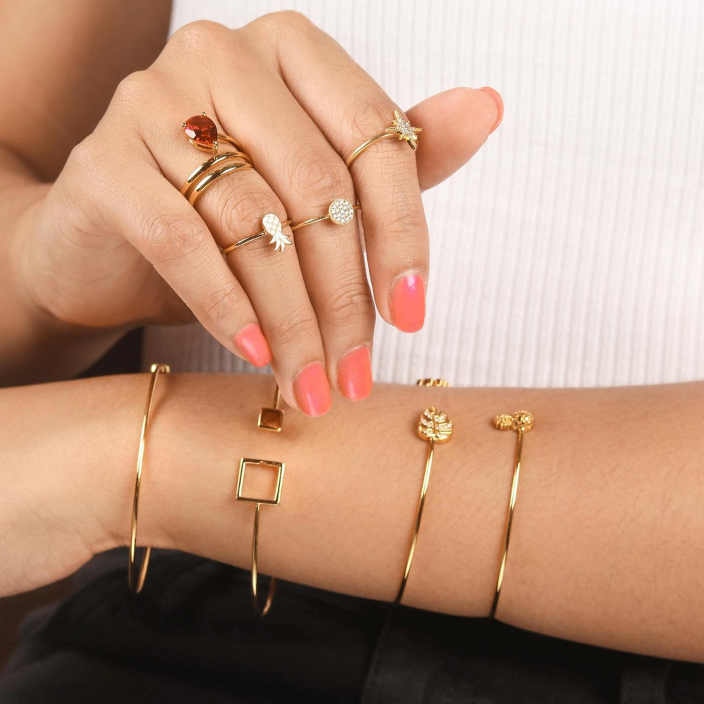 Piña Bangle, Handcrafted in 925 sterling silver