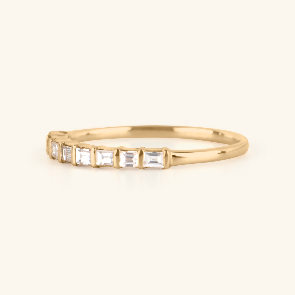 Close-up of Baguette Diamond Eternity Ring 14k gold – Foundry