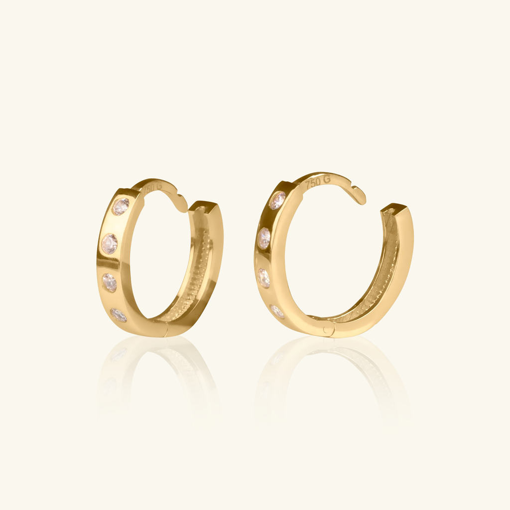 Close-up of saddle back on Bezel Set Mini  Hoops 18k gold – Foundry