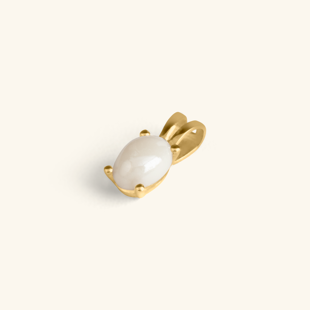 18k gold Birthstone Oval Pendant Pearl, front view – Foundry Jewelry
