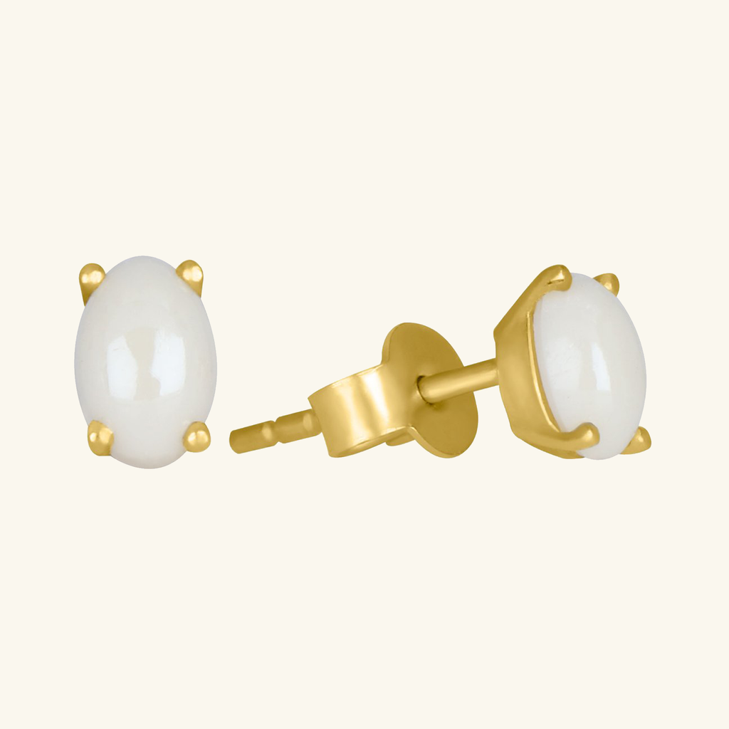 18k gold Birthstone Oval Studs Pearl, side view – Foundry Jewelry