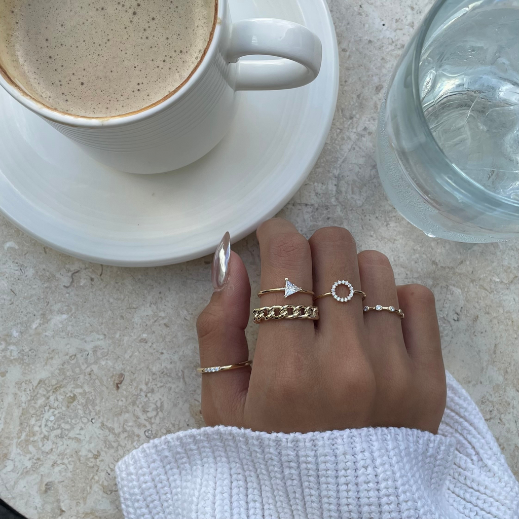 Bold Chain Rring 14k gold stacked on model finger– Foundry
