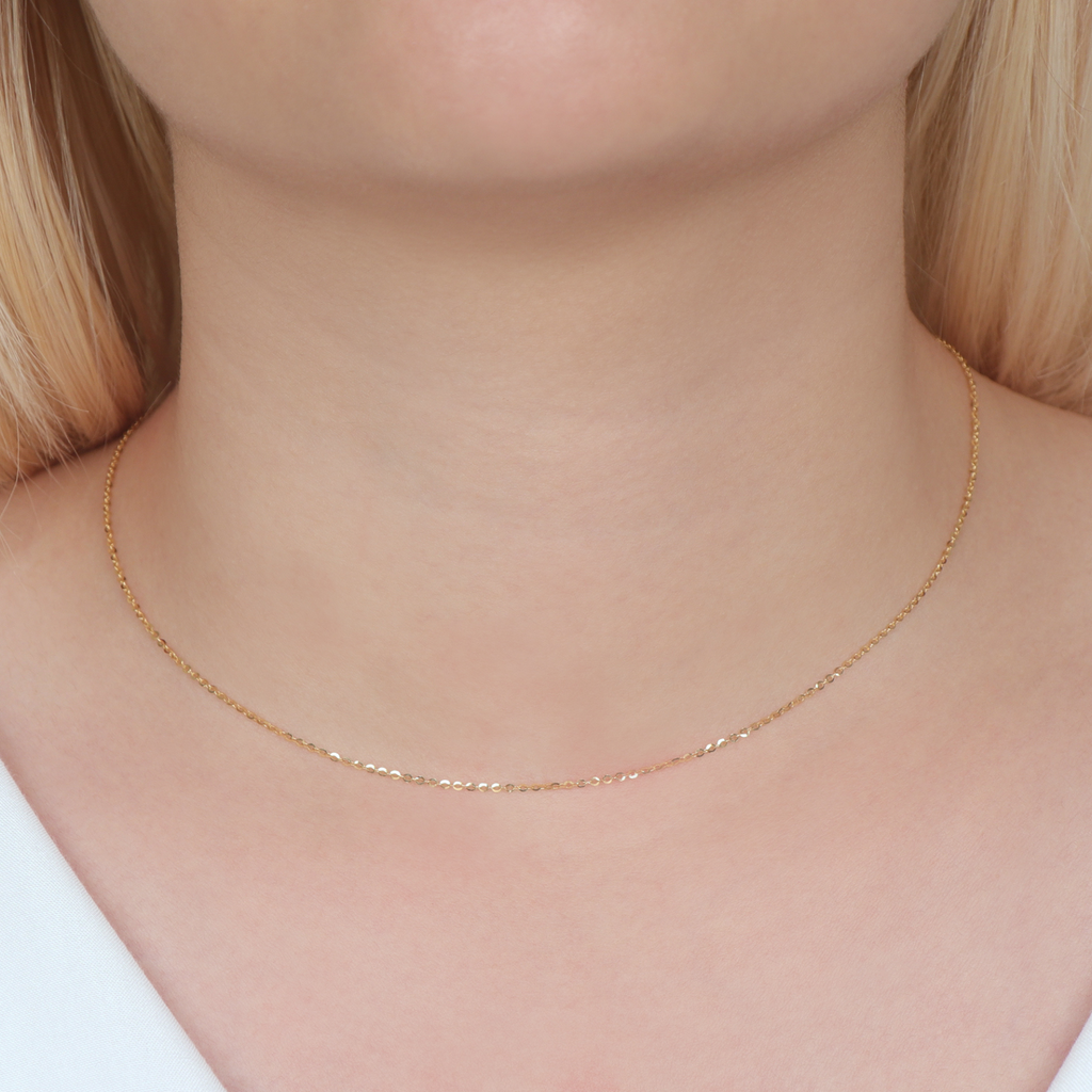 Chain Necklace 18k gold stacked on model neck – Foundry