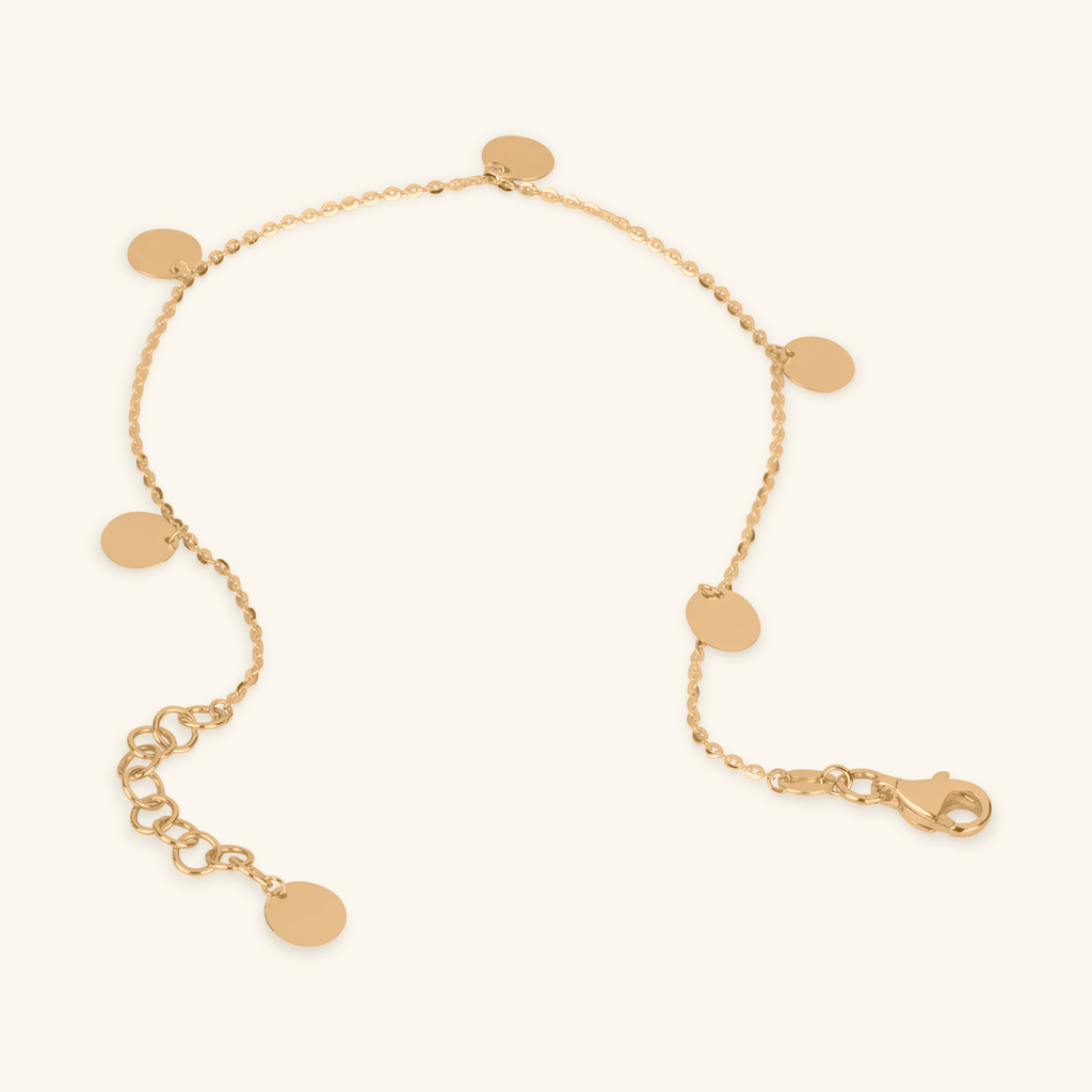 Close-up of lobster clasp on Dots Bracelet 14k gold – Foundry