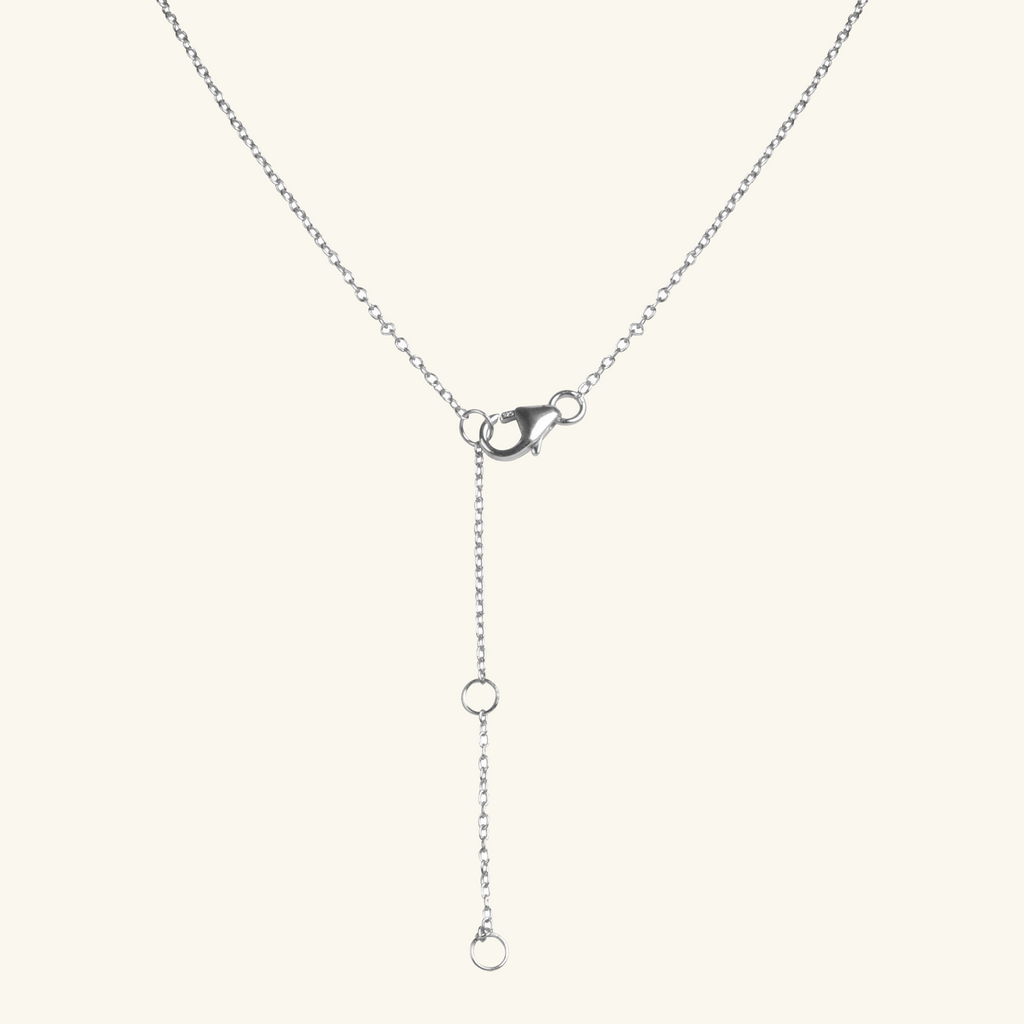 Close-up of lobster clasp on Interlocking Circle Necklace Sterling Silver – Foundry