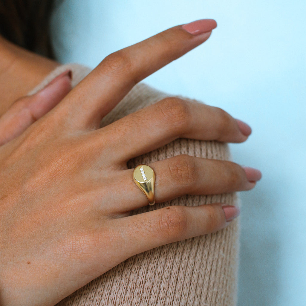 Line Signet Ring 18k gold stacked on model finger – Foundry