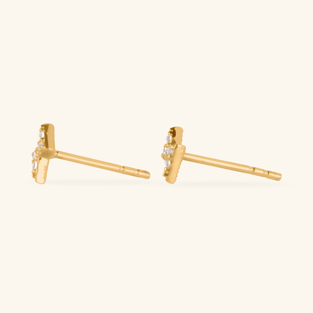 Close-up of push back post lock on Pave Lightning Bolt Studs 14k gold – Foundry