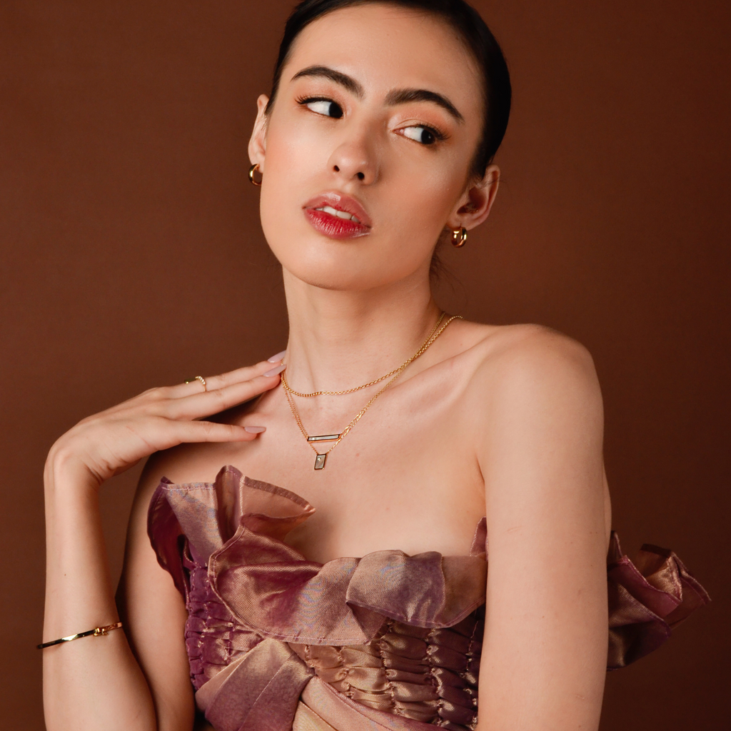 Rolo Chain Necklace 14k gold stacked on model neck – Foundry