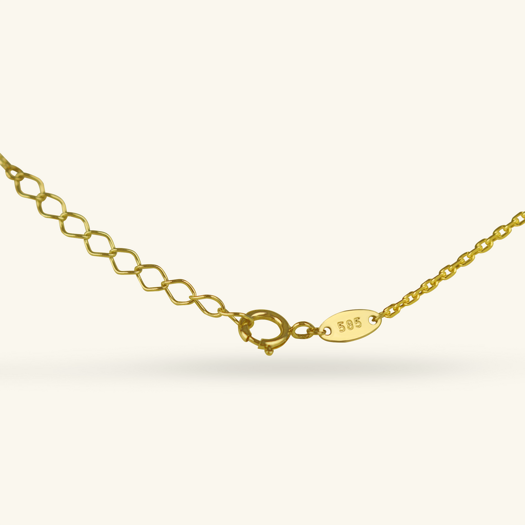 Close-up of spring ring clasp on Round Necklace 14k gold – Foundry
