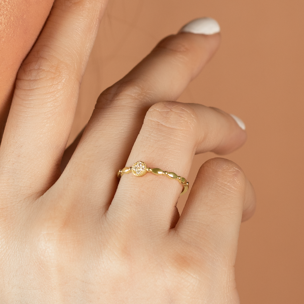 Round Sculpture Ring 14k gold stacked on model finger – Foundry