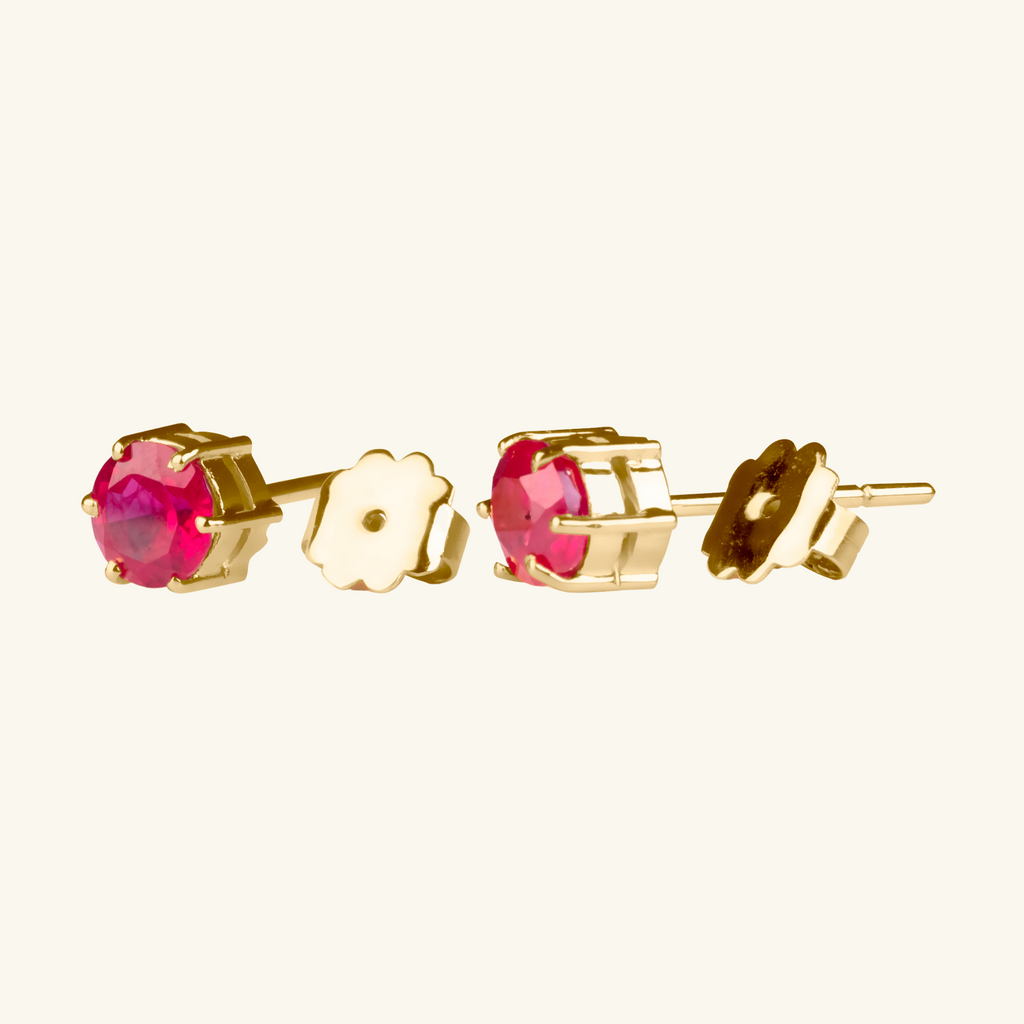 Close-up of push back post lock on Ruby Solitaire Studs 14k gold – Foundry