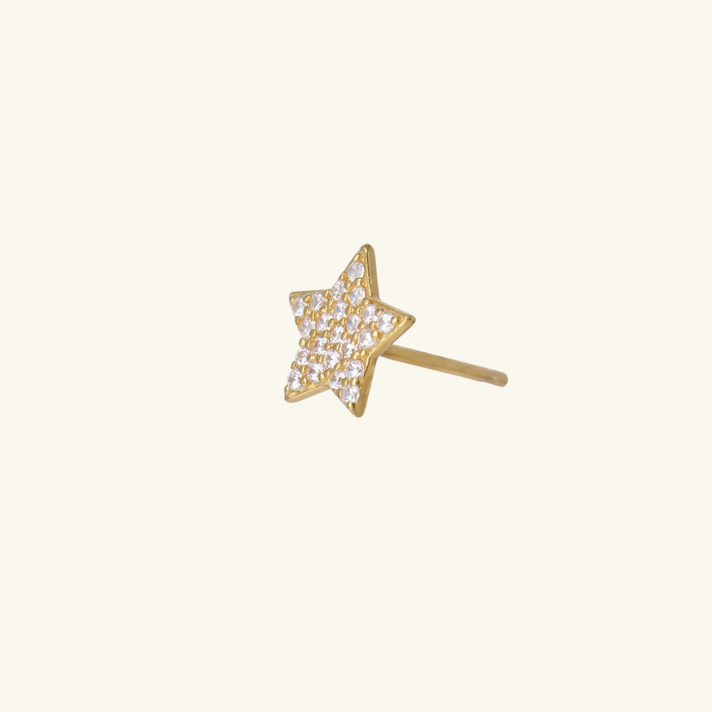 18k gold Single Pave Star Stud, side view – Foundry Jewelry