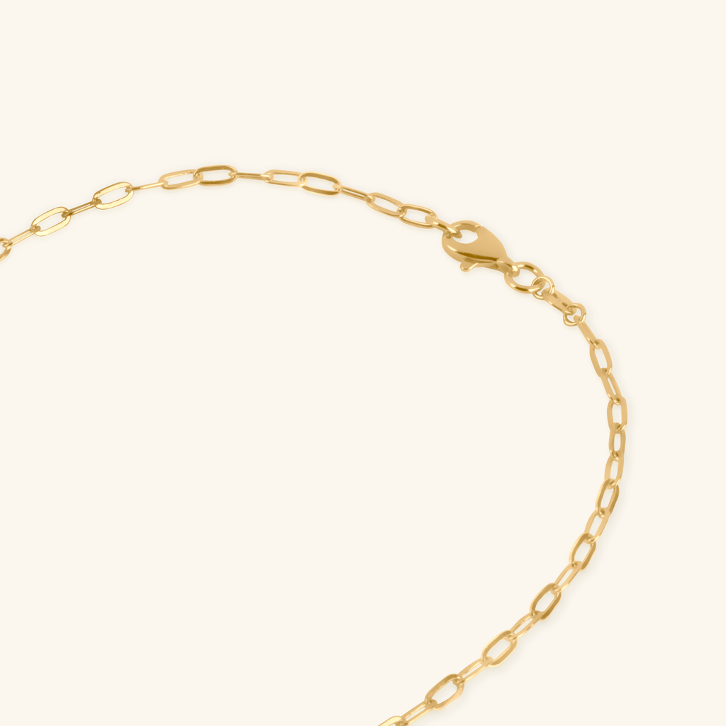 Close-up of lobster clasp on Star Clip Necklace 14k gold – Foundry