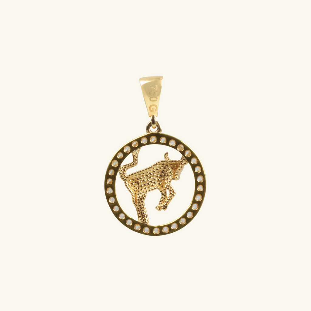 Close-up of Taurus Zodiac Pendant 18k gold – Foundry