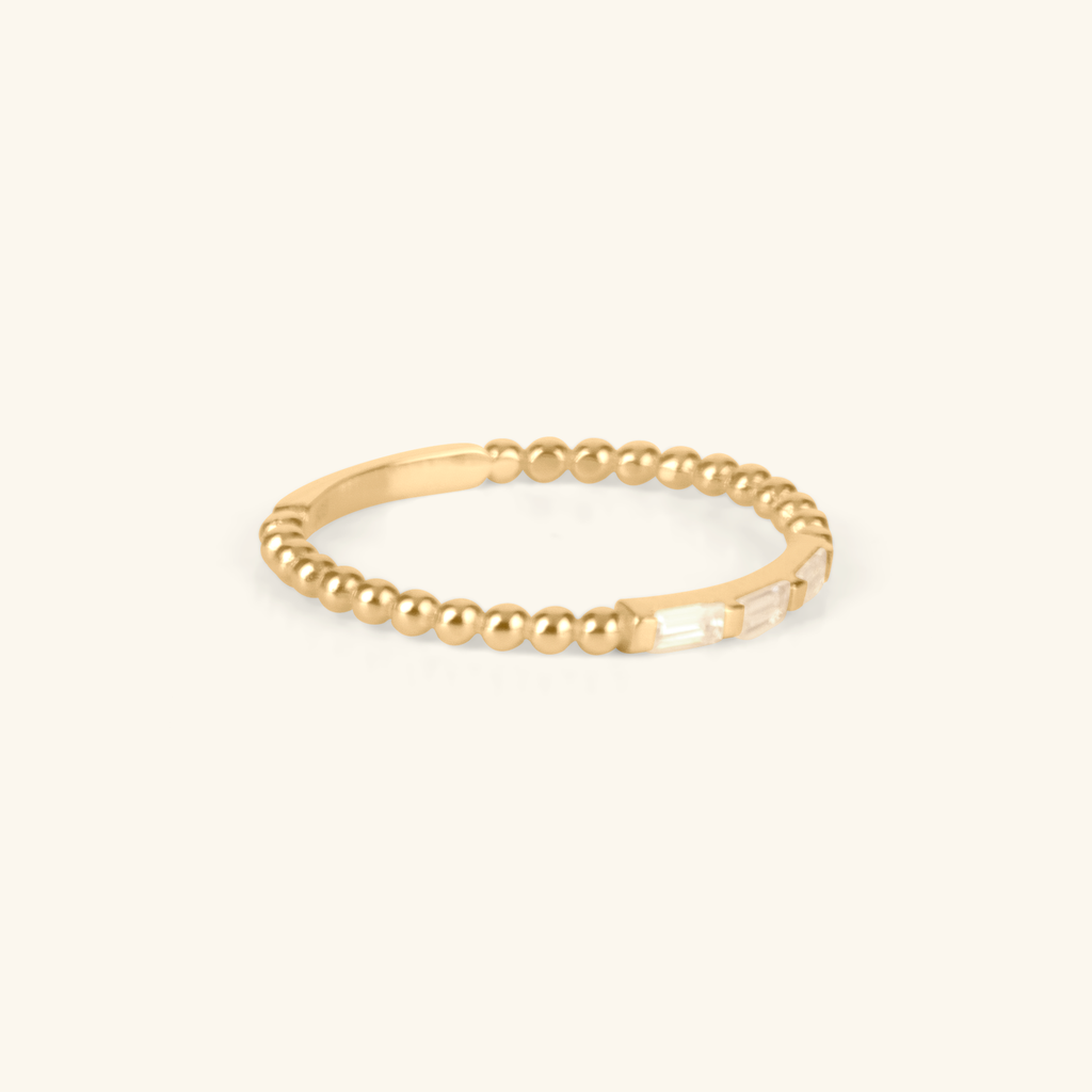 Close-up of Trio Baguette Beads Ring 14k gold – Foundry