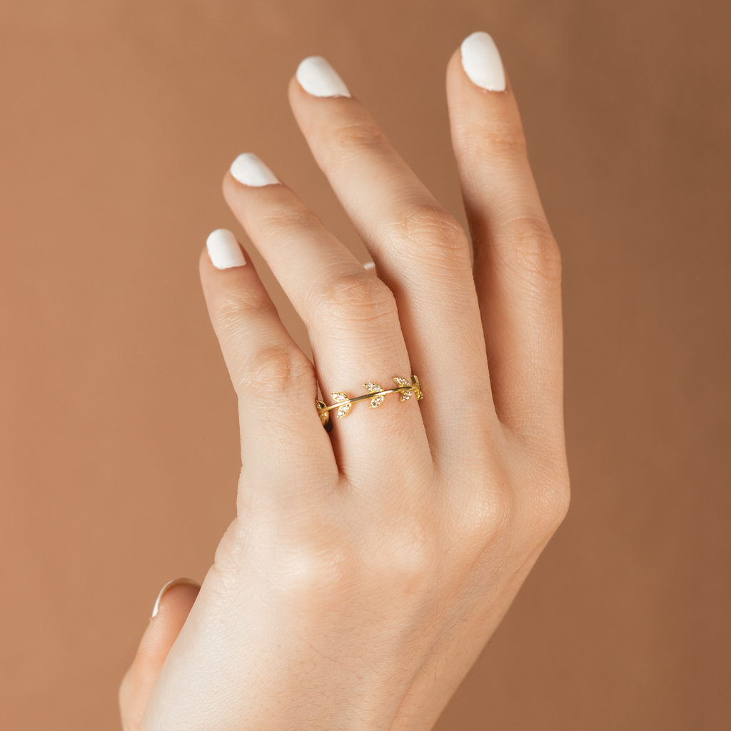 Lily Ring, Made in 14k solid gold