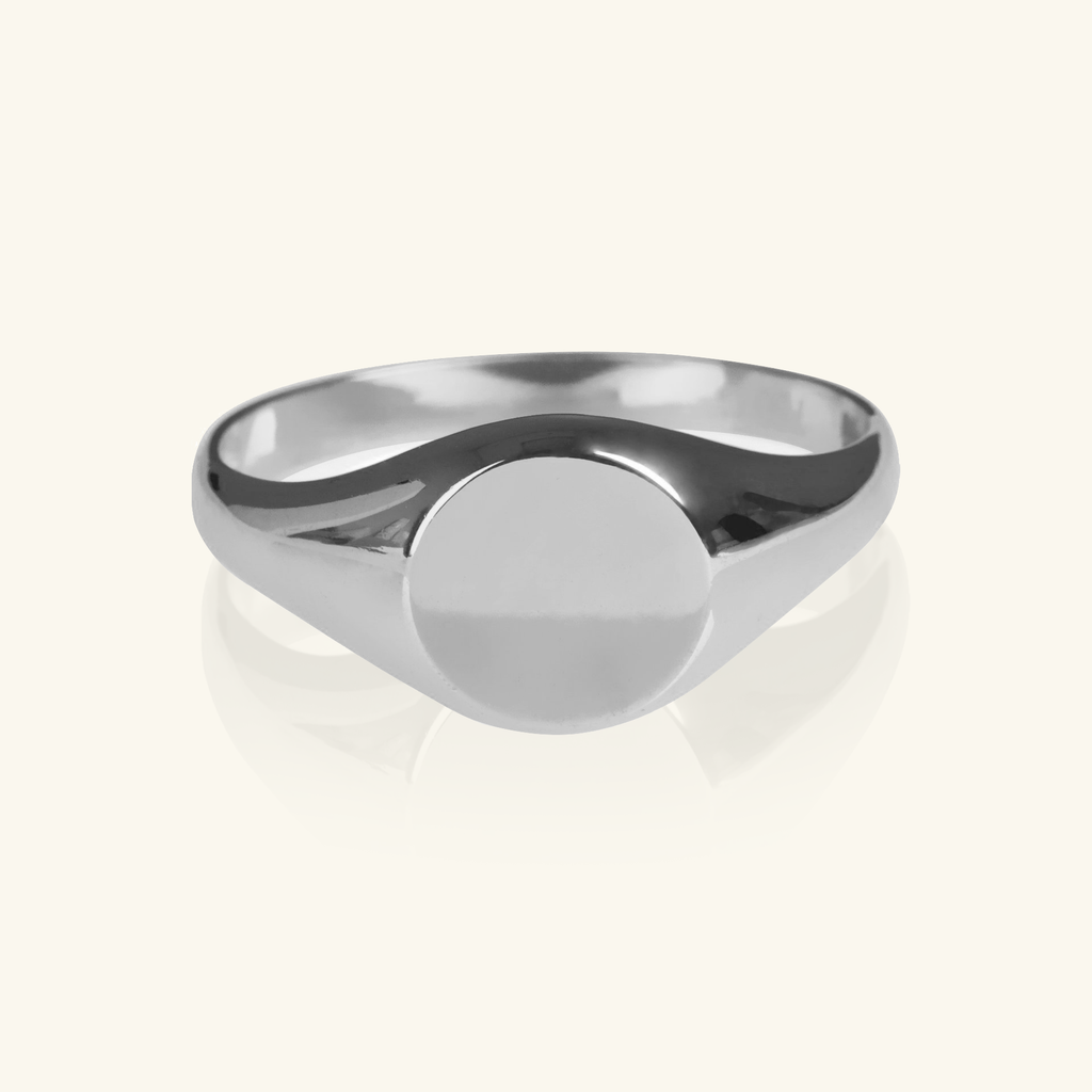 Engravable Oxford Signet Ring White Gold, Made in 18k solid gold
