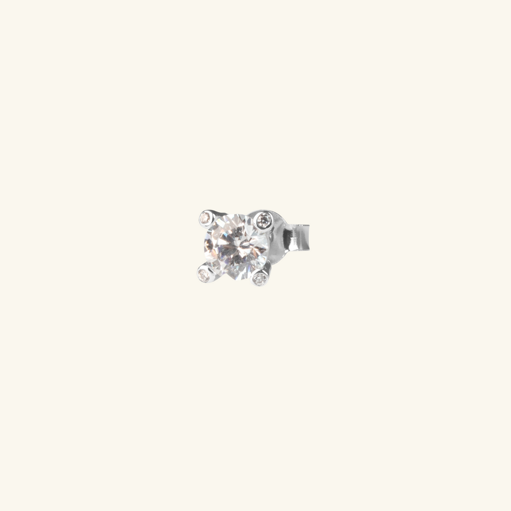 Single Ice Solitaire Stud White Gold,Made in 18k Solid Gold