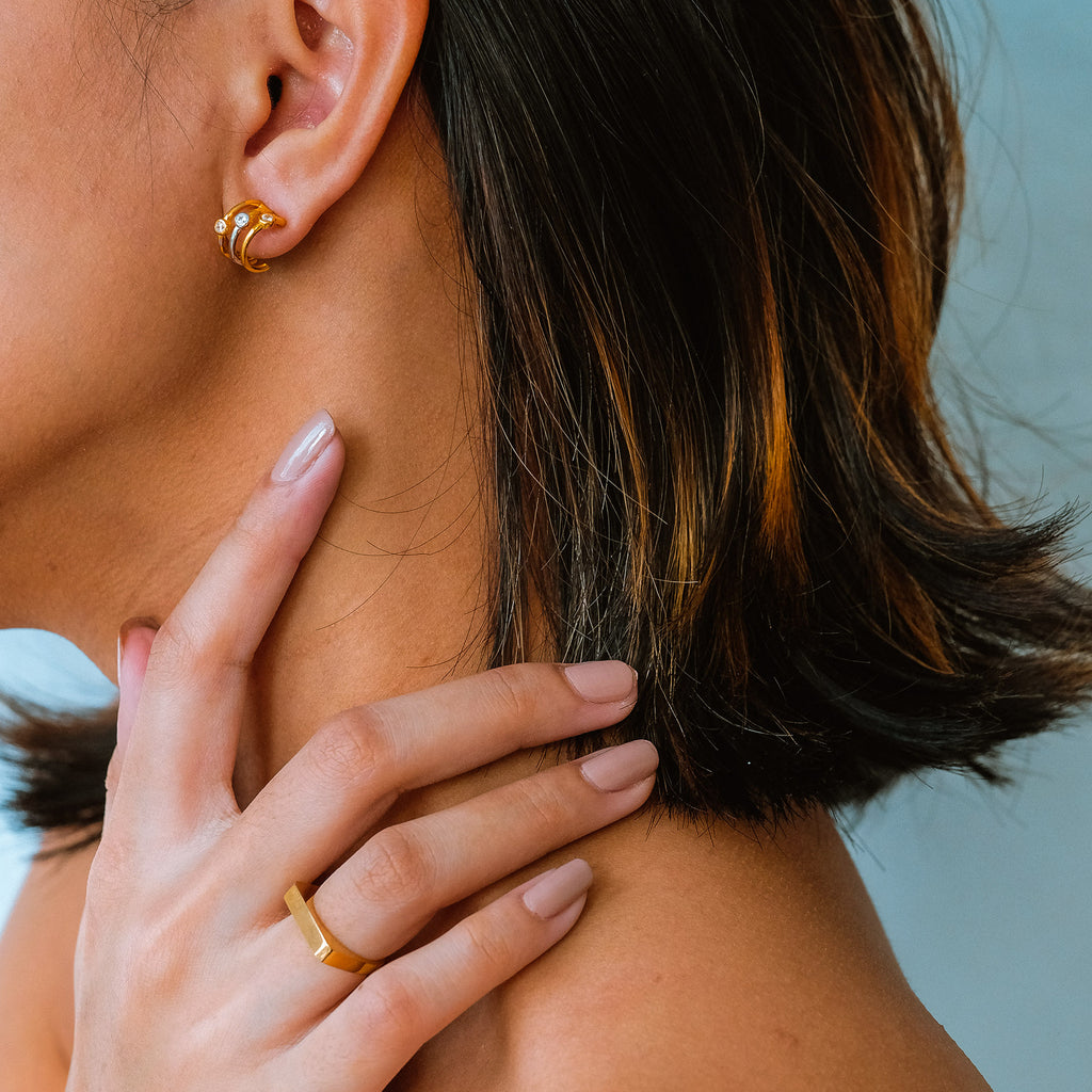 Luxe Hook Studs, Made in 18k solid gold